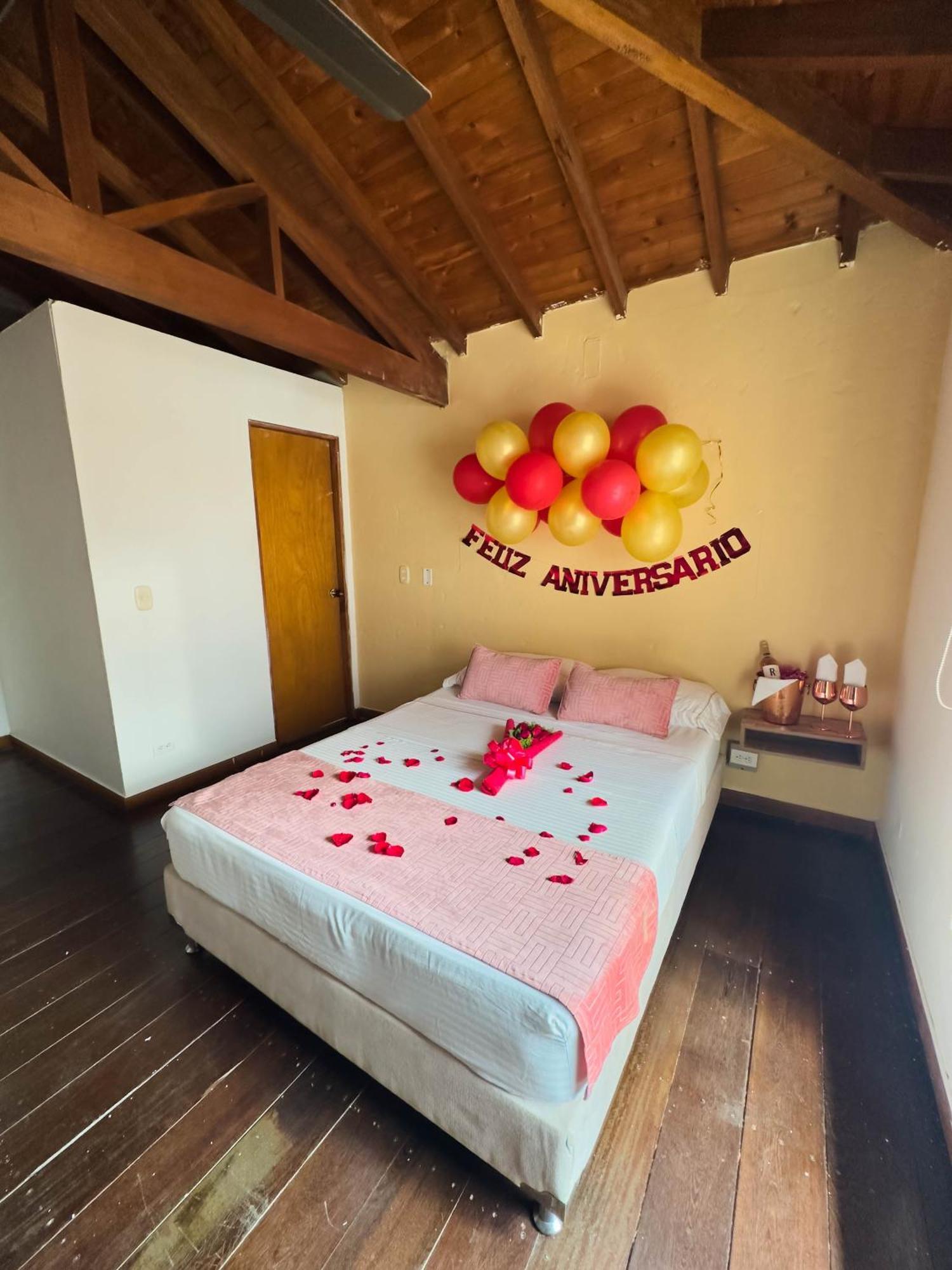 Encomendero Hotel -Centro Historico- سانتا في دي أنتيوكيا المظهر الخارجي الصورة